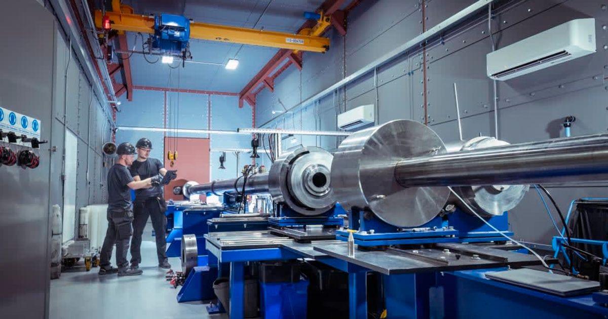 Engineers in a nuclear fusion research facility (Representative Cover Image Source: Getty Images | Monty Rakusen)