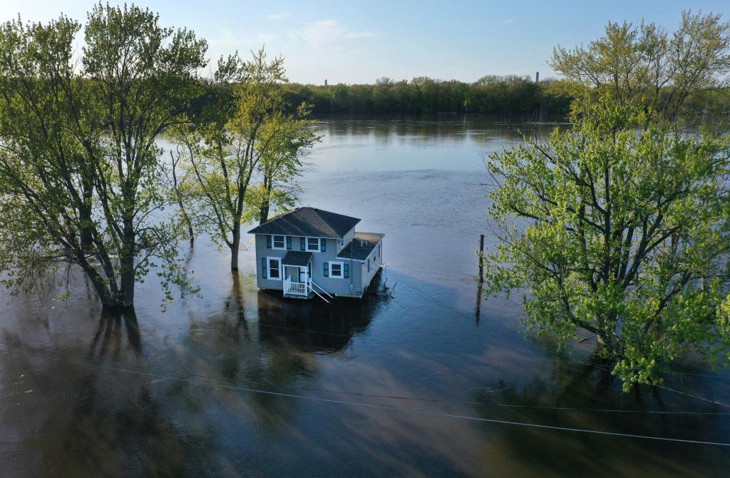 Puyallup River Flood Forces Family To Tear Down House   Puyallup River Flood Family Demolish House 03 1701965429005 