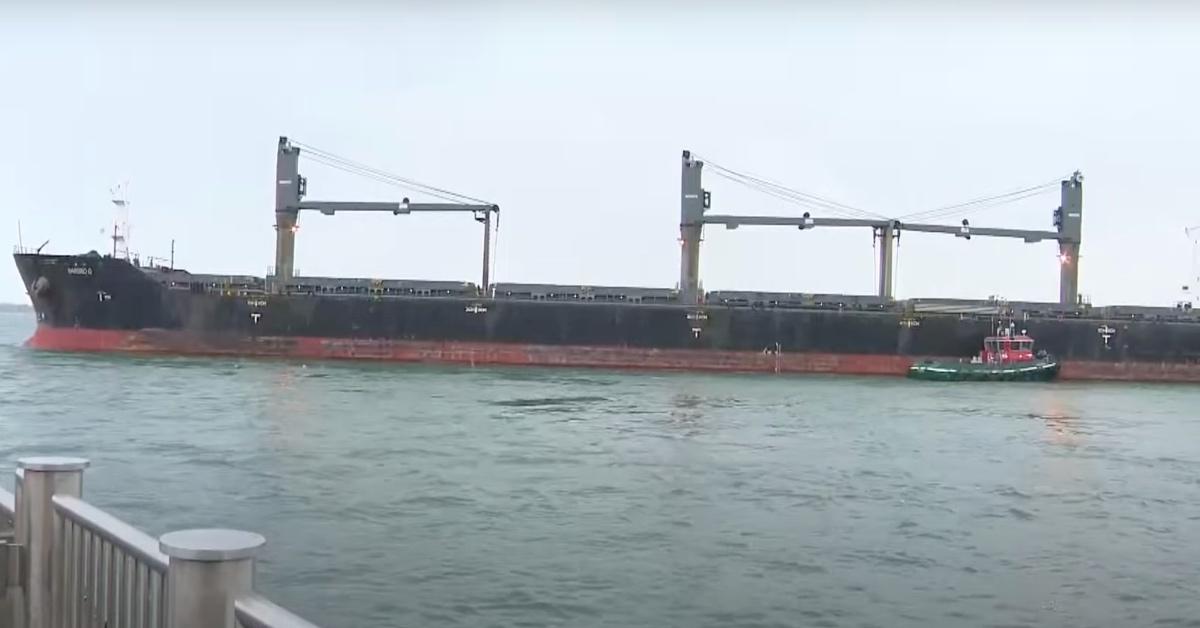 Freighter ship Barbro G stuck in the Detroit River. 