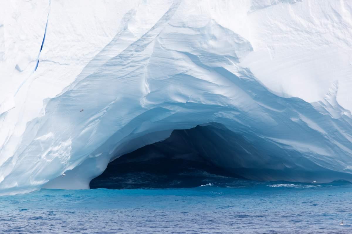 pn/fcc bde e d bffda