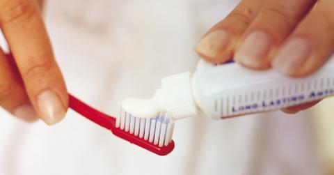 How to make your own toothpaste