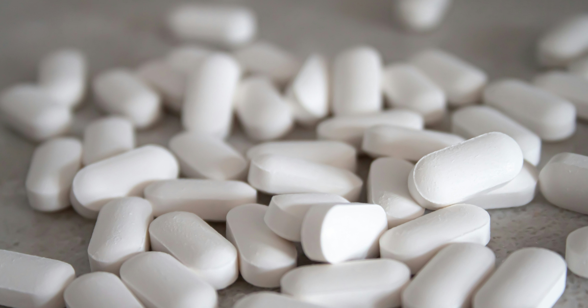 Unmarked acetaminophen tablets