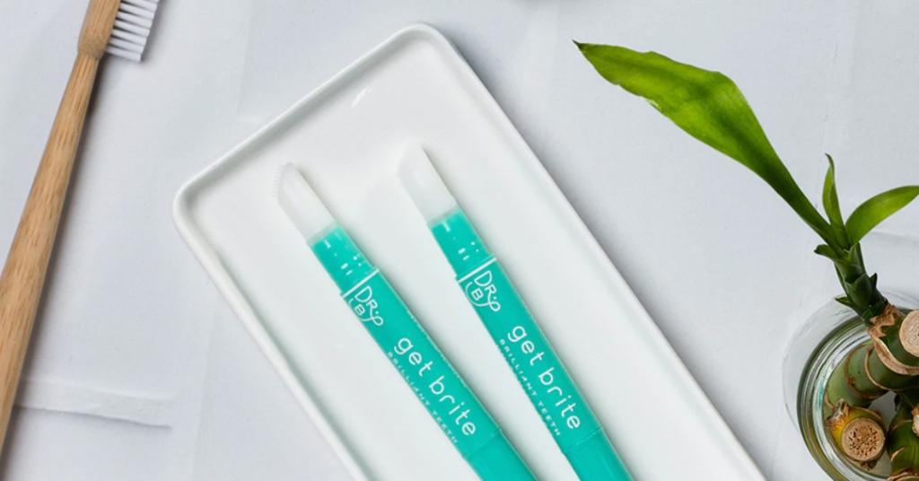 Which Teeth Whitening Method Is the Best? Our 7 Favorite Vegan Products