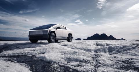 cybertruck driving on snow