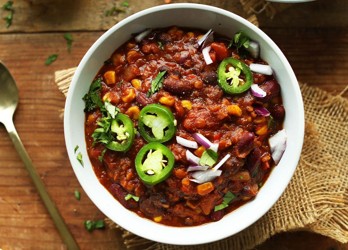 DELICIOUS  POT Lentil and Black Bean Chili Smoky hearty PROTEIN and fiber packed vegan glutenfree lentils chili healthy recipe