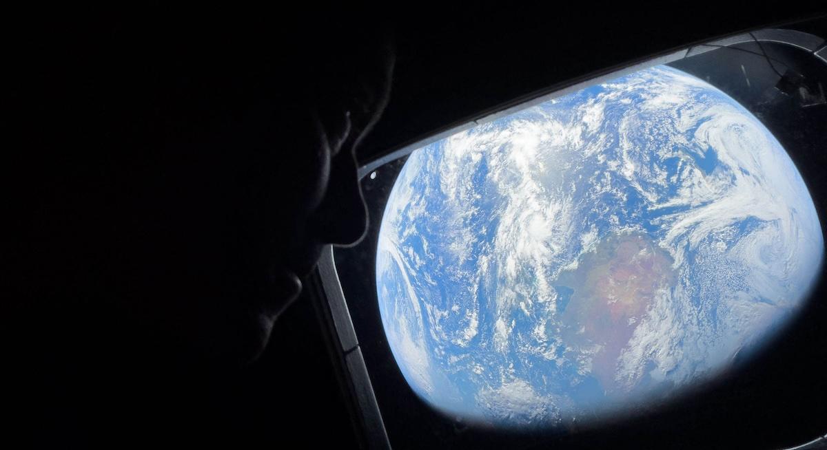 NASA Investigates Flashes Seen by Artemis II Astronauts
