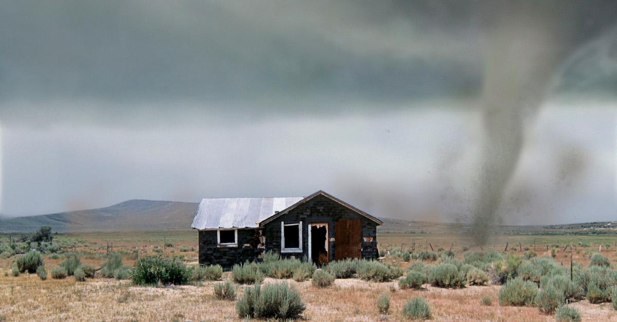 how are tornados formed