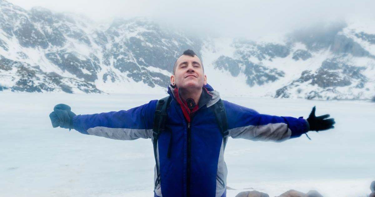 Representational photo of a Mountaineer hiking in winter (Cover Image Source: Getty Images | Photo by Alberto Menendez Cervero)