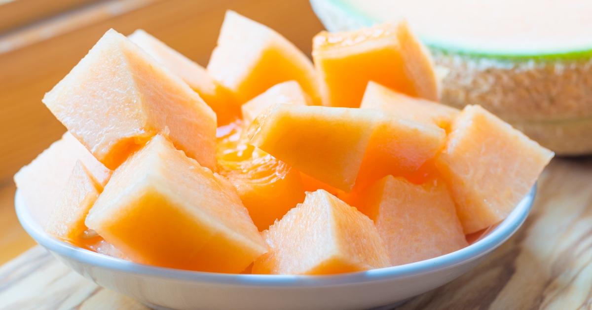 Close-up photo of sliced cantaloupe pieces.