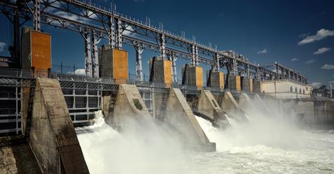 A hydroelectric power station