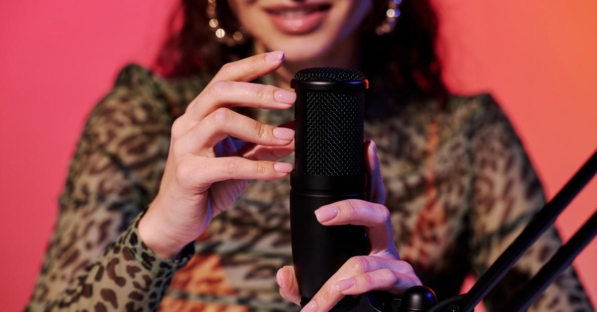 6 Mic ASMR: Relax and Tingle with Multiple Microphones — Eightify