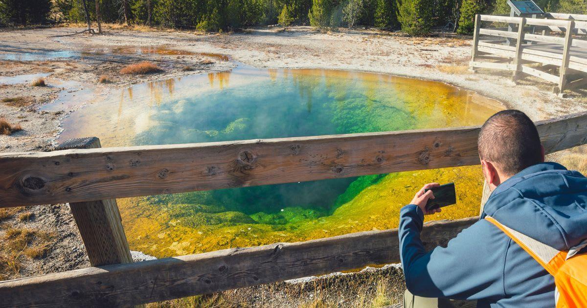 An image of the Morning Glory Pool photographed by a visitor. (Representative Cover Image Source: Getty Images | Photo By Westend61)