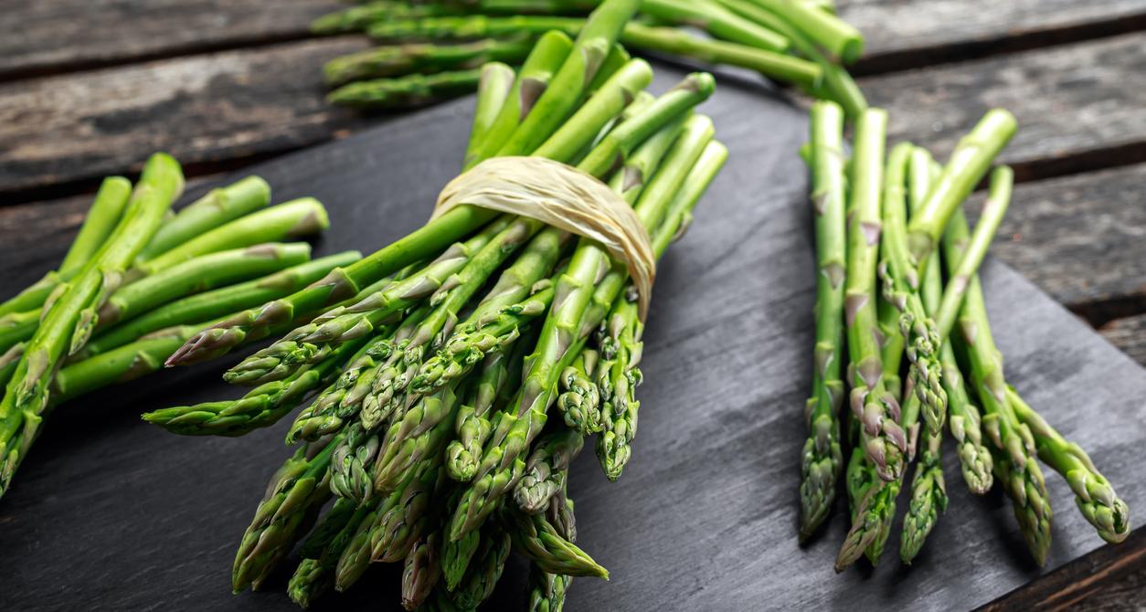 Can You Eat Raw Asparagus? How to Prepare This Veggie