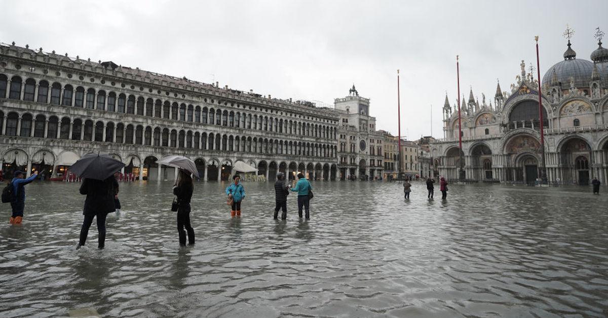 venice sinking