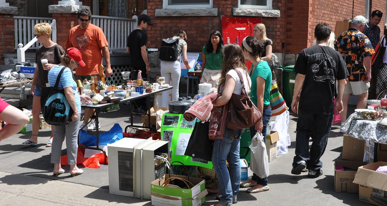 Here's How to Find Garage Sales Near You for the Best Deals