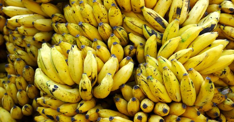 Is It Ok To Eat A Banana Every Day
