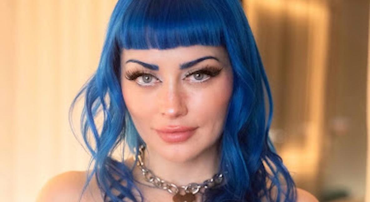 jewelz blu headshot