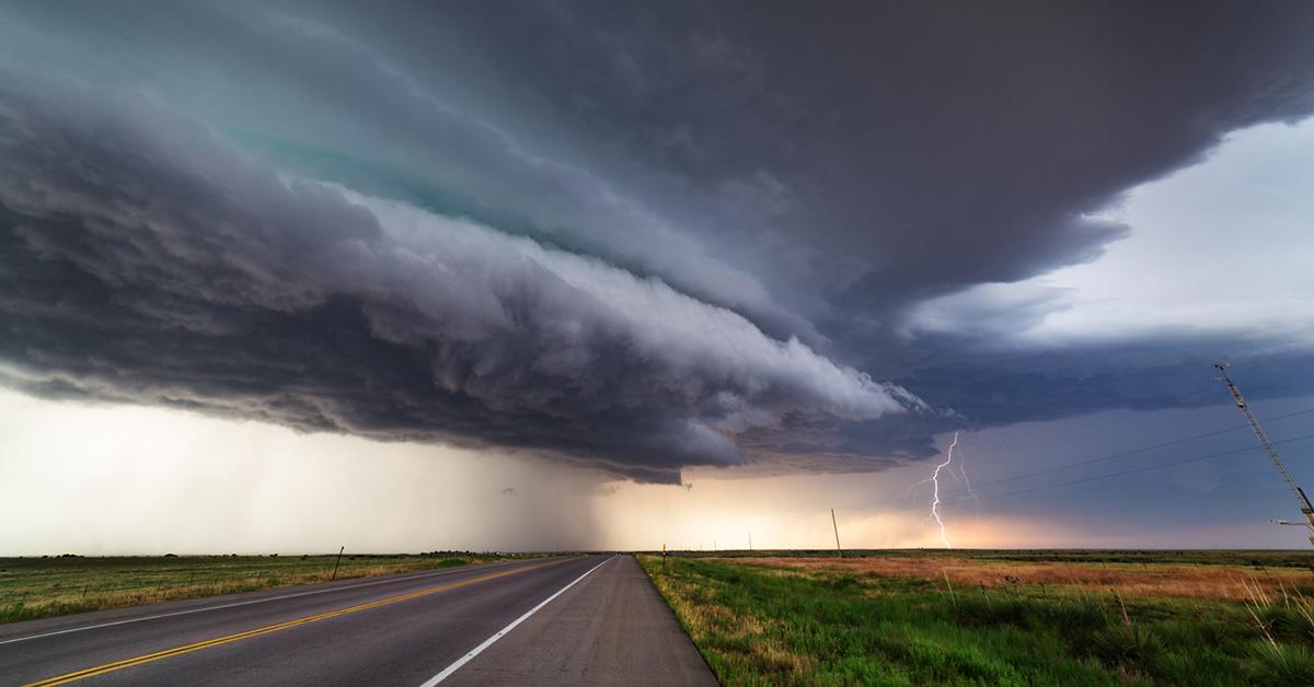 how hail forms