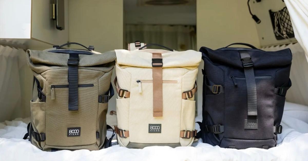 Three 8000Kicks backpacks 