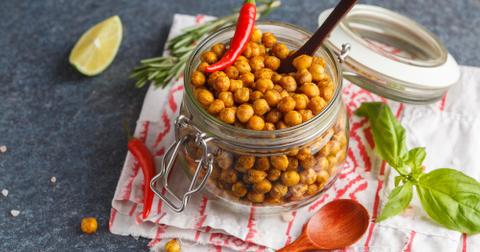 What Do Chickpeas Taste Like? They're a Popular Ingredient