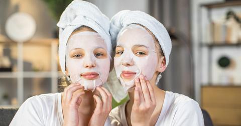 Tweens wearing face masks