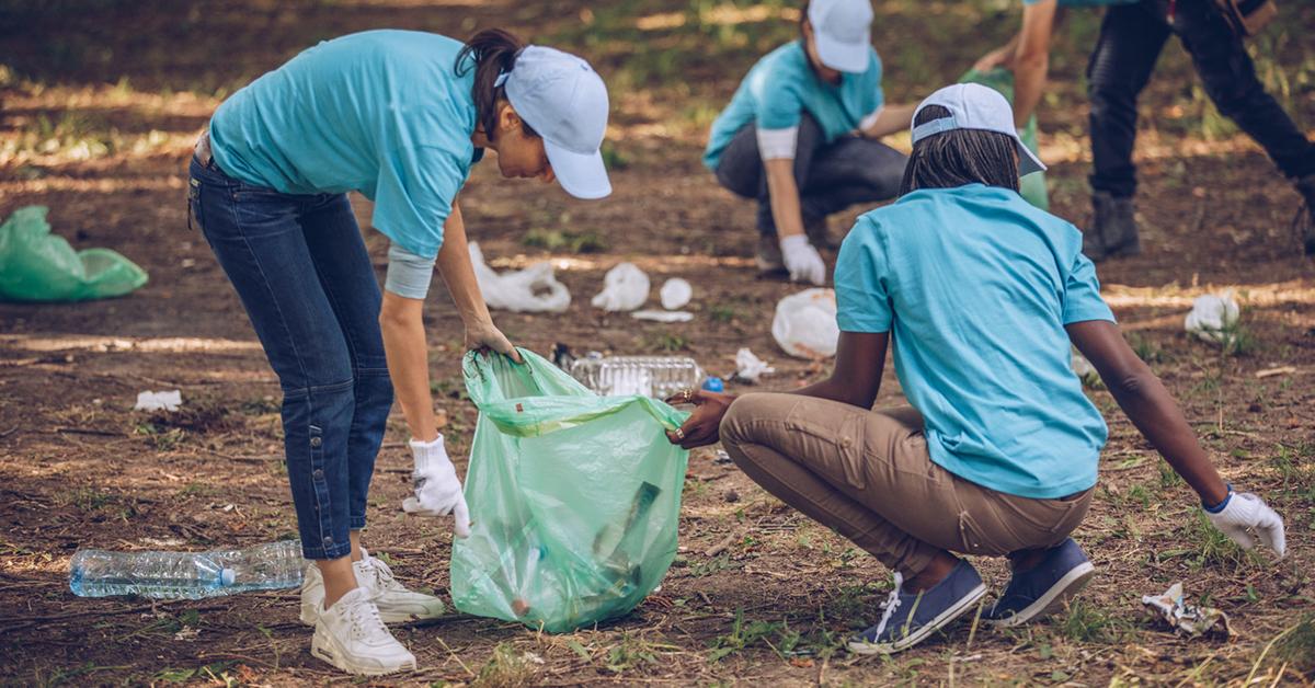 TrashTag Has Gone Viral Encouraging People to Clean Up Garbage