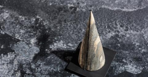 Studio Nienke Hoogvliet cremation urn bioplastic wastewater dutch design week _dezeen__col_