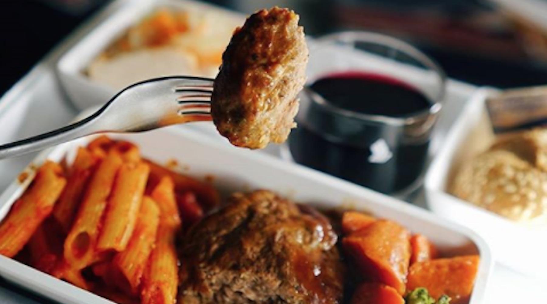 An Airline Is Starting To Serve Sustainably Sourced InFlight Meals That Are Actually Good