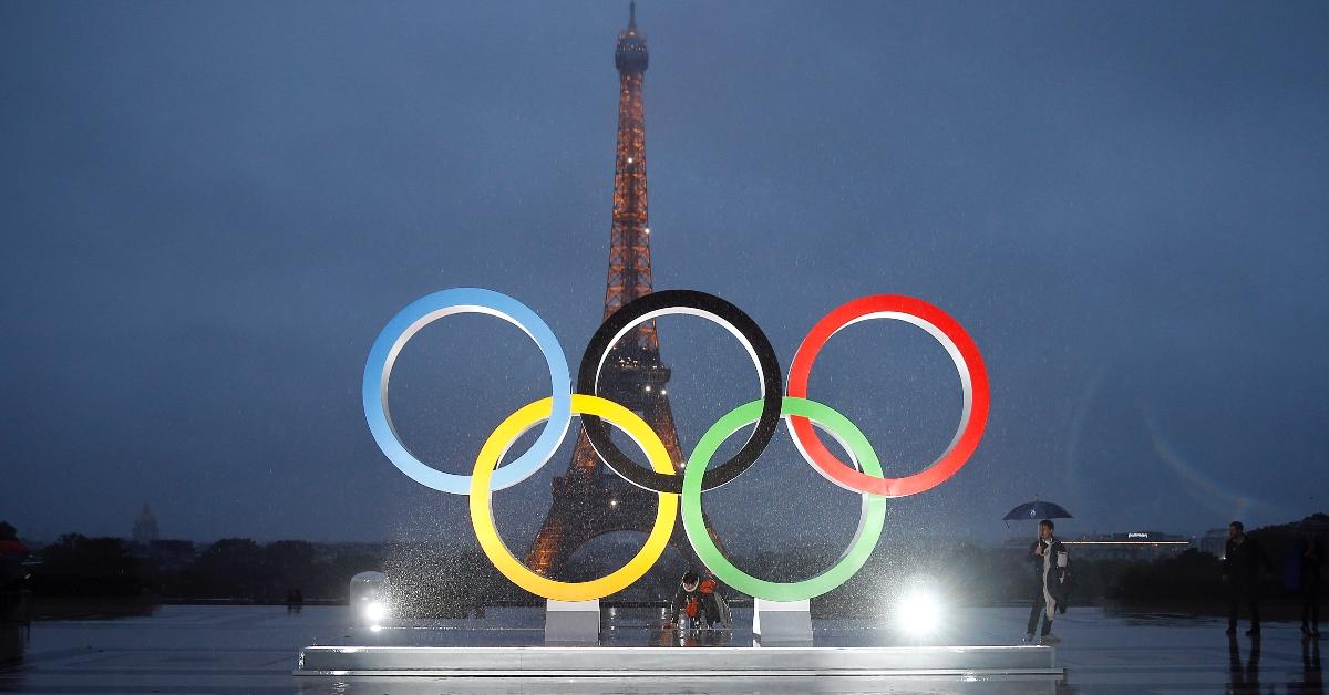 Paris Olympics 2024 rings in front of the Eiffel Tower