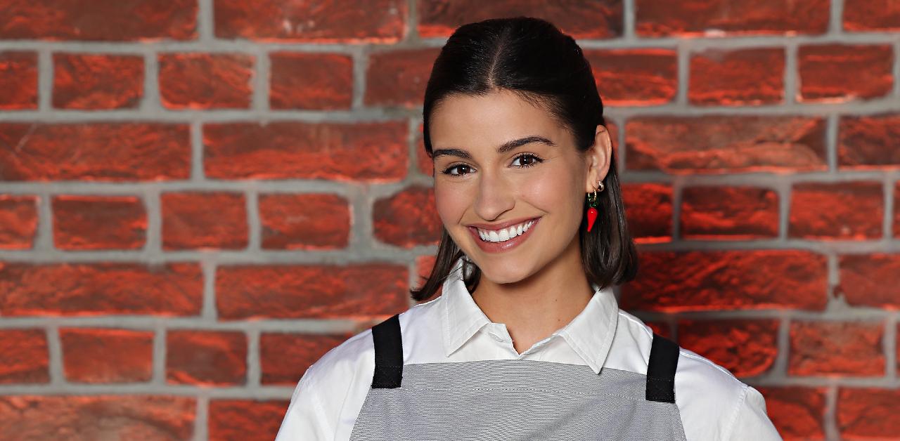 Headshot of Brooklyn-based plant-based chef and 'Next Level Chef' Season 3 contestant Gabrielle Chappel in front of a brick wall