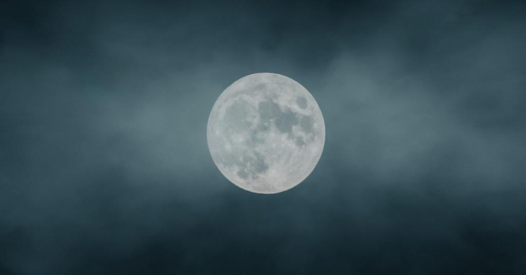 There's a Full Moon Coming in August 2023 — How to See It