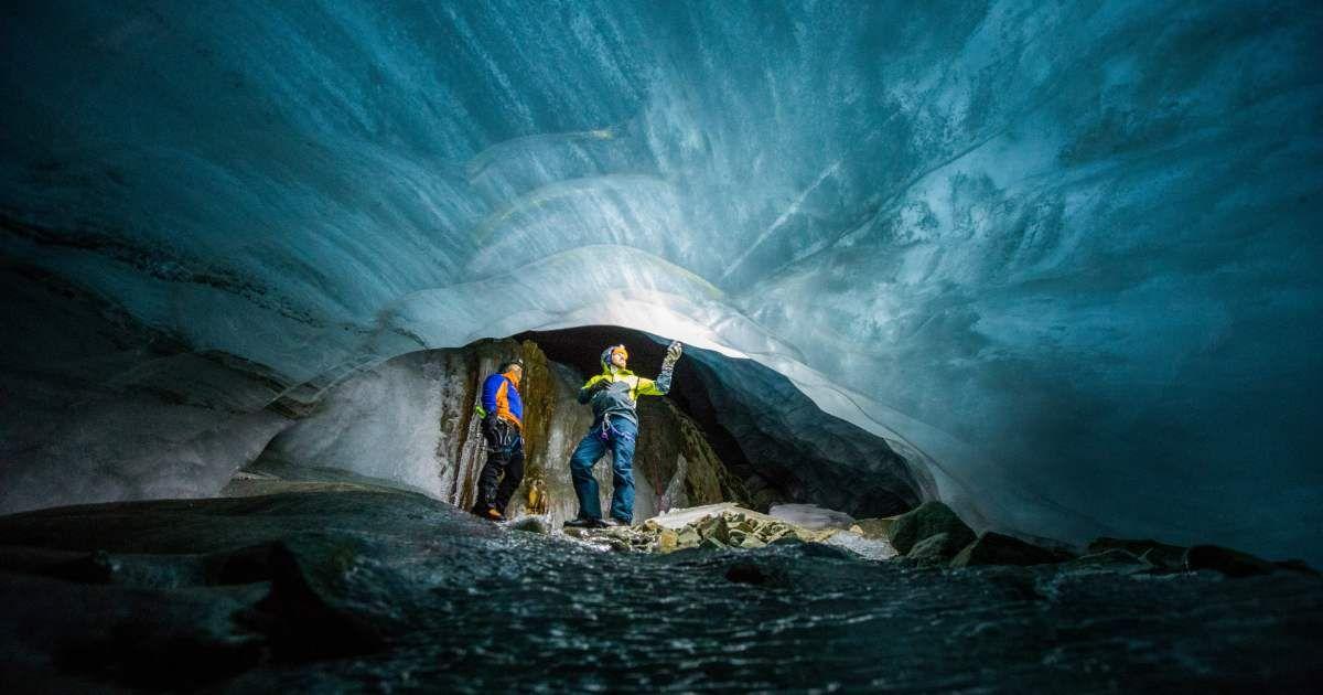 Scientists are examining an icy cavern below a melting glacier. (Representative Cover Image Source: Getty Images | Cavan Images/Christopher Kimmel/Alpine Edge Photography)