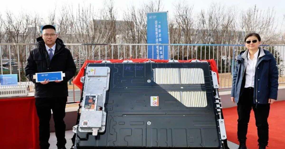 Chinese scientists build a solid-state EV battery. (Cover Image Source: Nankai University)