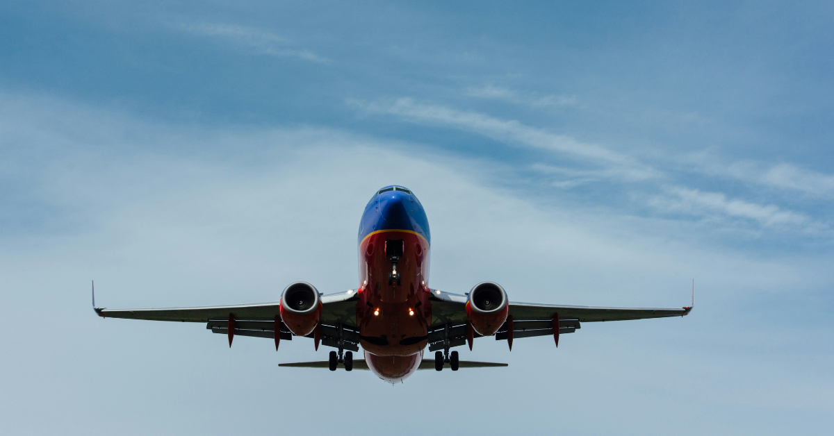 Front view of an airplane coming in for a landing