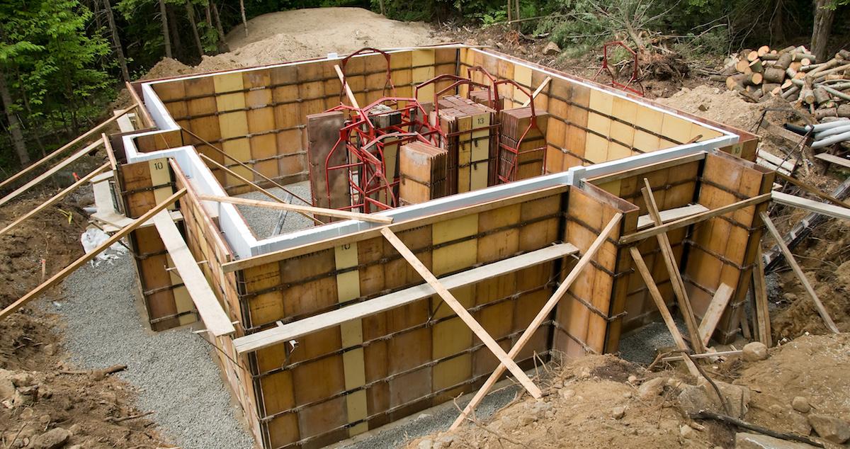 House with concrete insulation