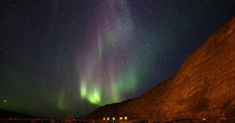 Northern Lights Spreading