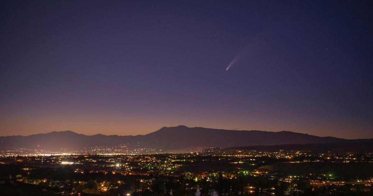 An asteroid hurtling towards Earth at a high speed. (Representative Cover Image Source: Pexels | Frank Cone)