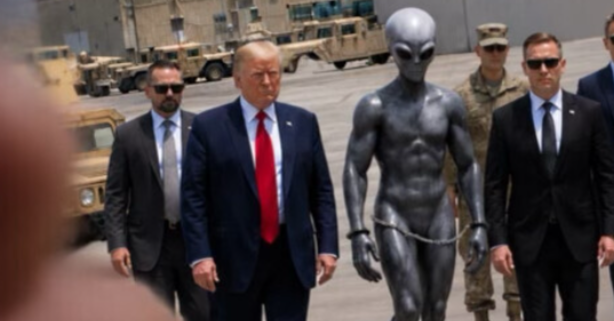 Donald Trump appears to walk next to an alien wearing handcuffs as Secret Service officers flank the pair