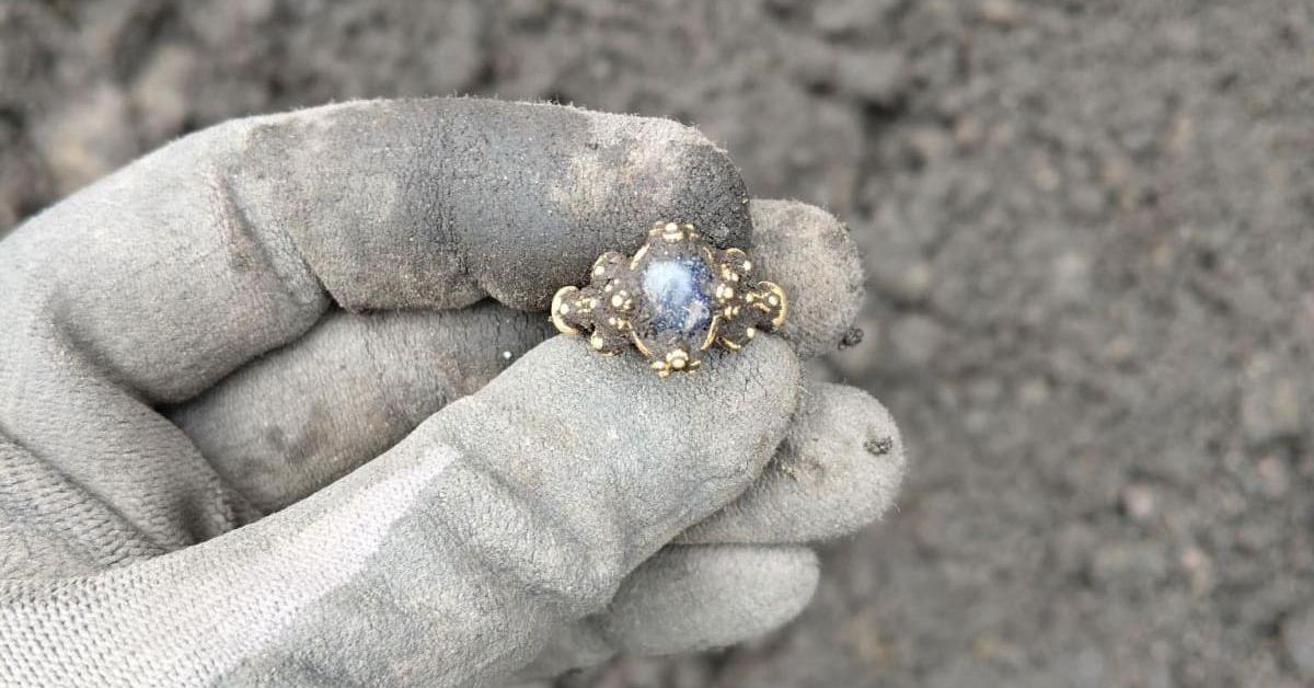 Archaeologist Unearths Intricate Medieval Gold Ring in Historic 