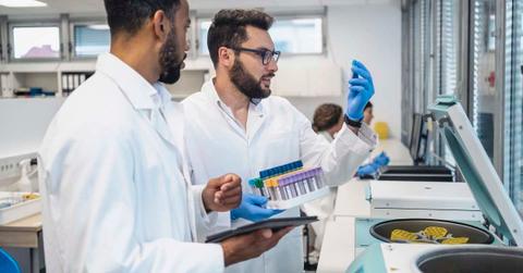 Two scientists are storing samples in the laboratory. (Representative Cover Image Source: Getty Images | Sanjeri)