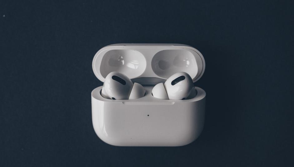 Are Airpods Bad For You What You Should Know As A Consumer Are Airpods Bad For You What You Should Know As A Consumer