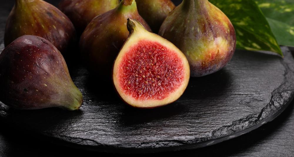 Should You Feed Your Dog Figs, or Are They Dangerous?