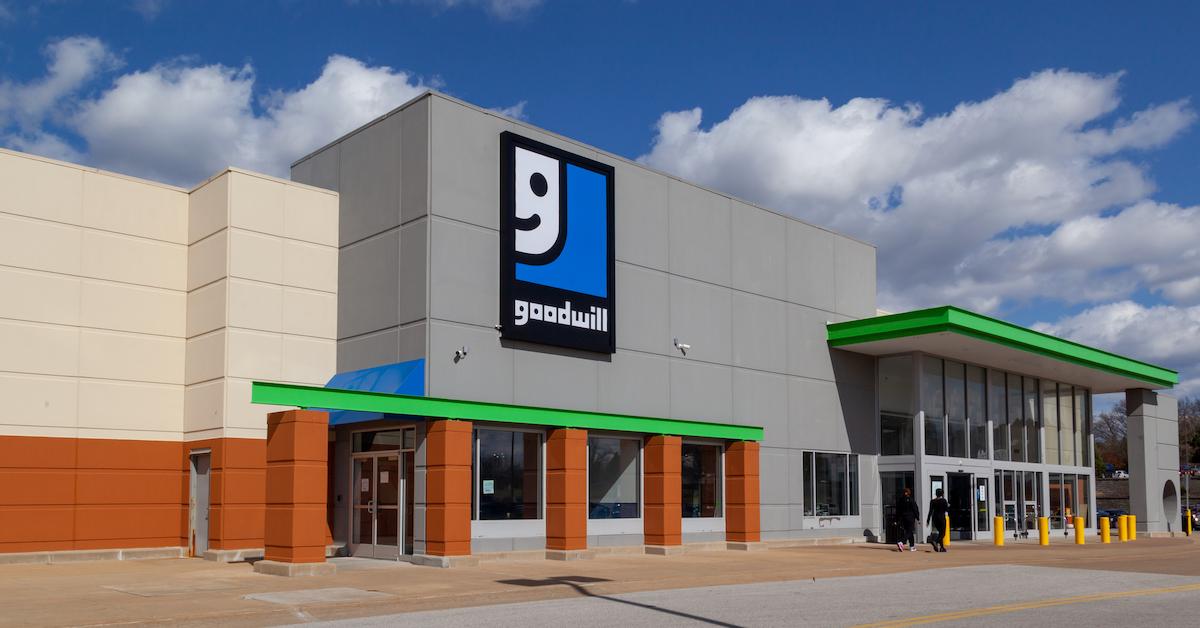 Secondhand Patio Furniture Lowers Your Impact and Saves Money