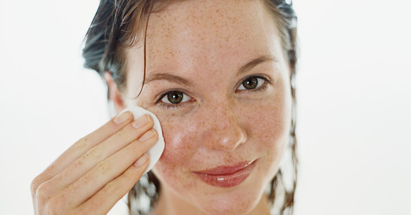 7 Best Reusable Cotton Rounds, According to ZeroWasters