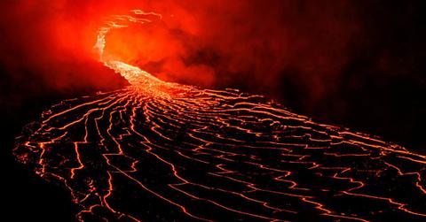 Streaks of fiery molten magma in Earth's mantle (Representative Image Source: Pexels | Daniel Torobekov)