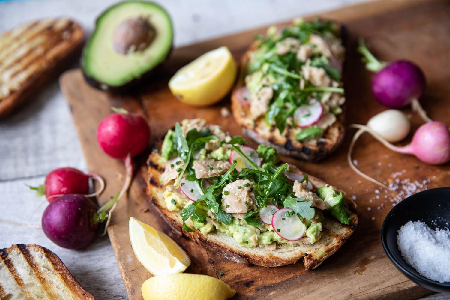 tuna and avocado toast