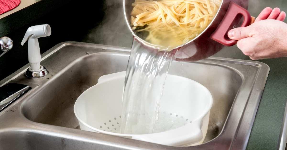 Draining Fettuccine in a strainer. (Representative Cover Image Source: Getty Images | EMP Photography)