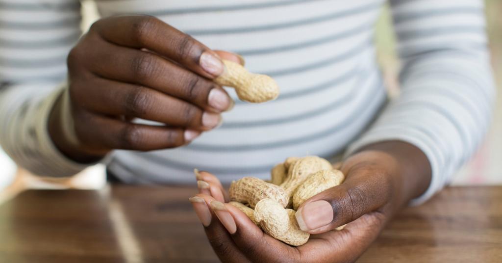 Can You Eat Peanuts With Their Shells Still On?