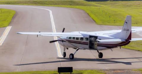 The Cessna taking off for Overview's flight test (Cover Image Source: Overview Energy)