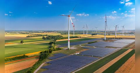 Storing Solar and Wind Energy